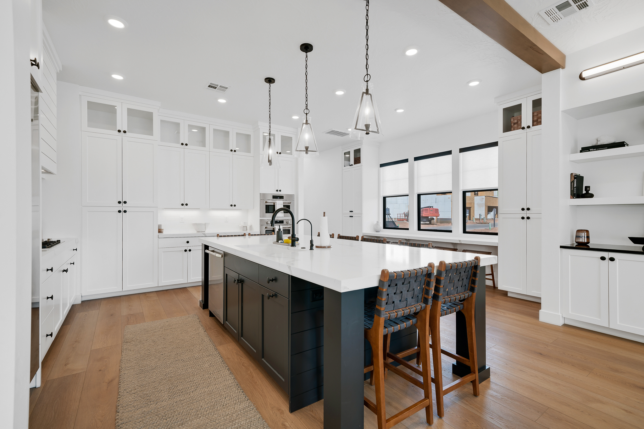 White Sands - Interior 3