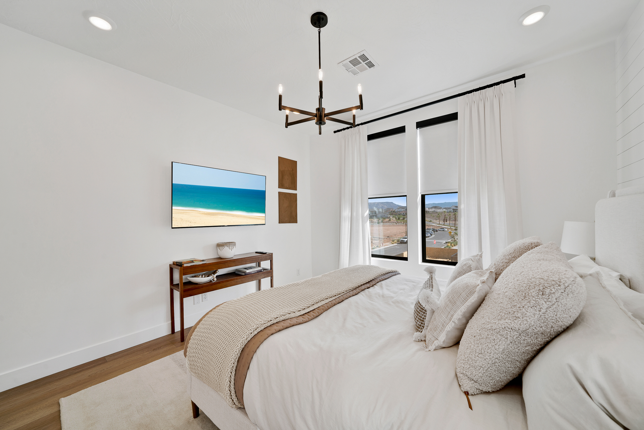 White Sands - Interior 4