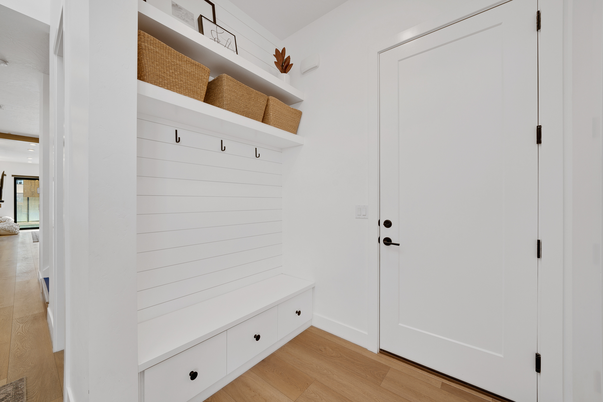 White Sands - Interior 2