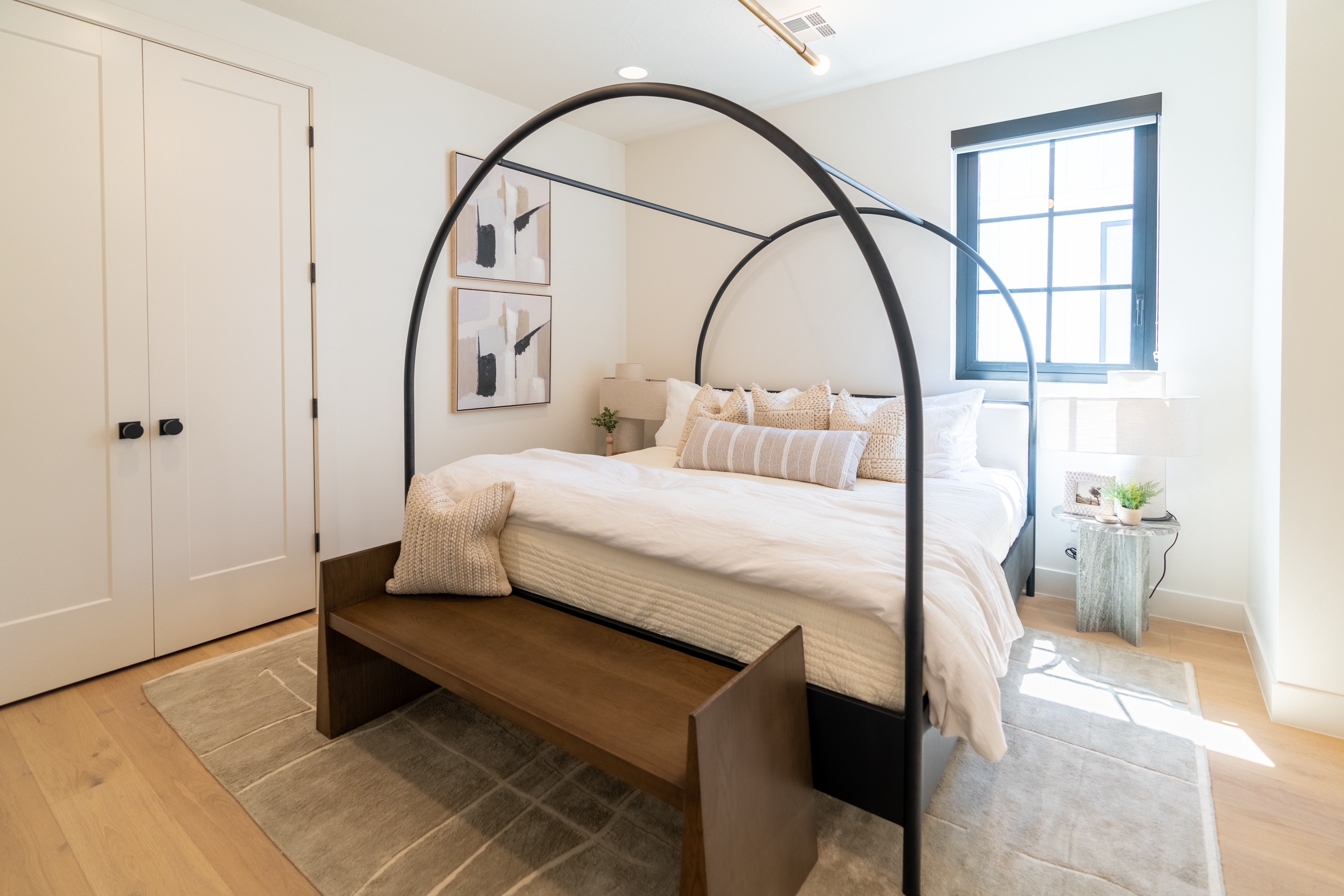 Cyan Heights - Interior 4