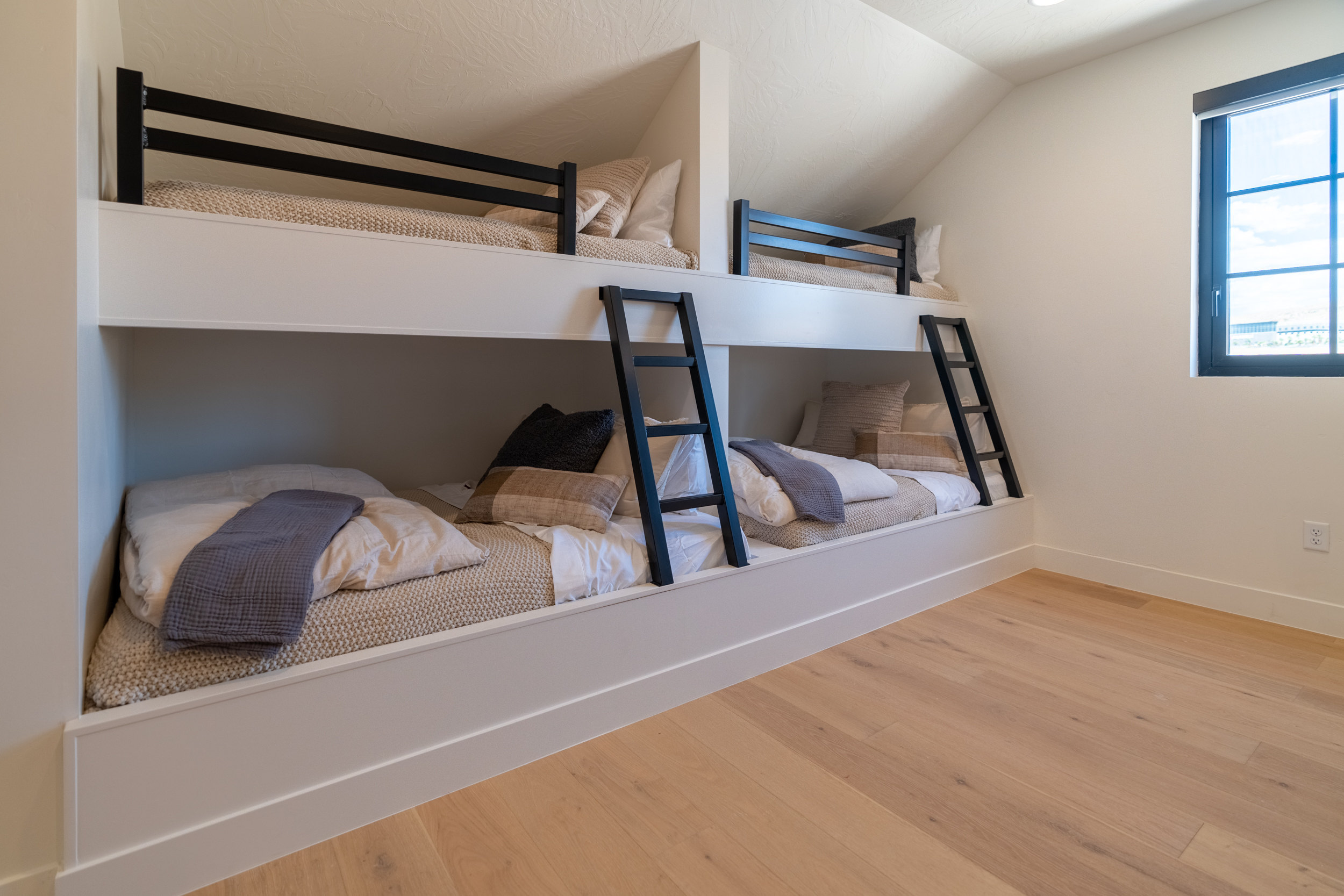 Desert Dream - Interior 3