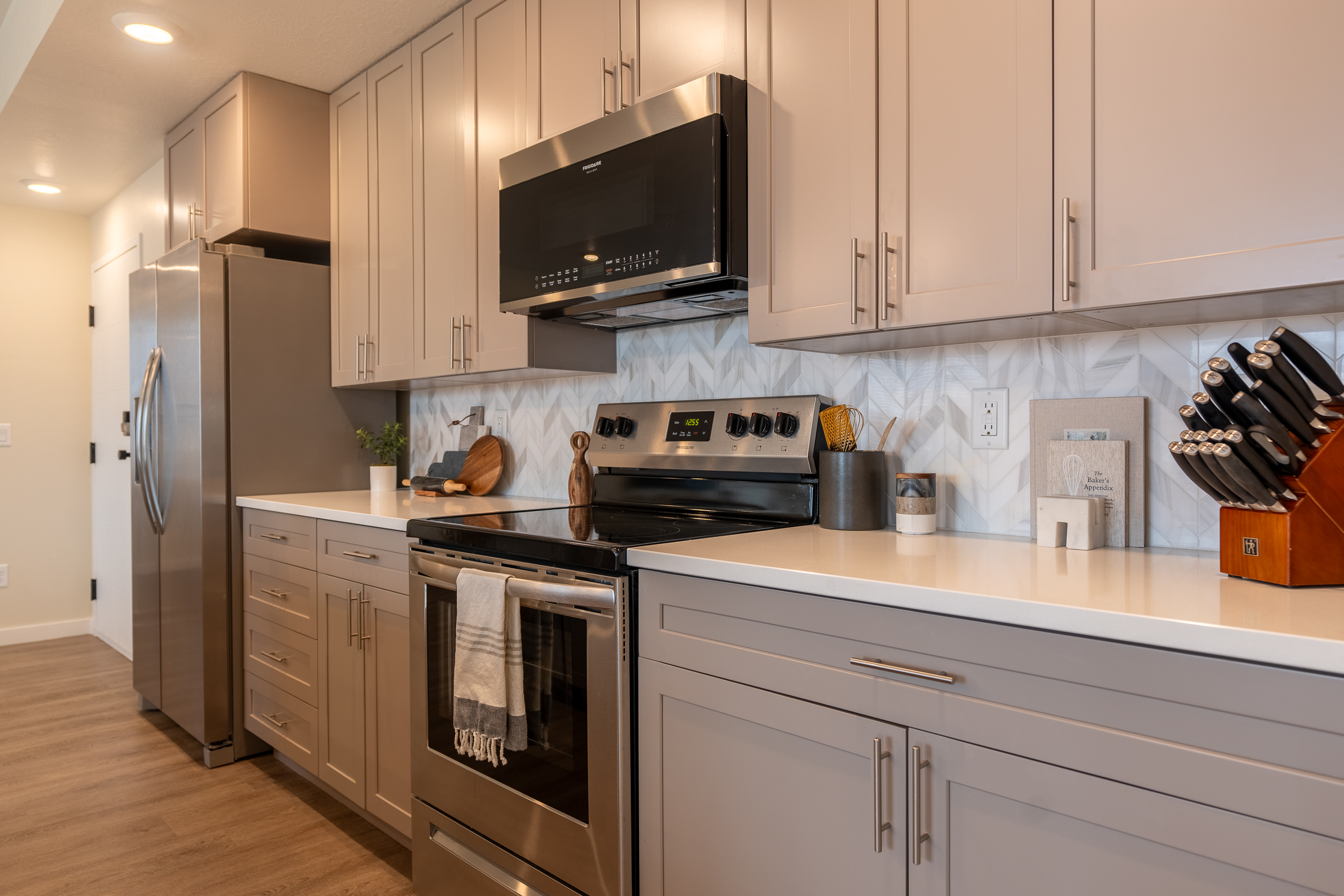 Desert Promenade - Interior 1