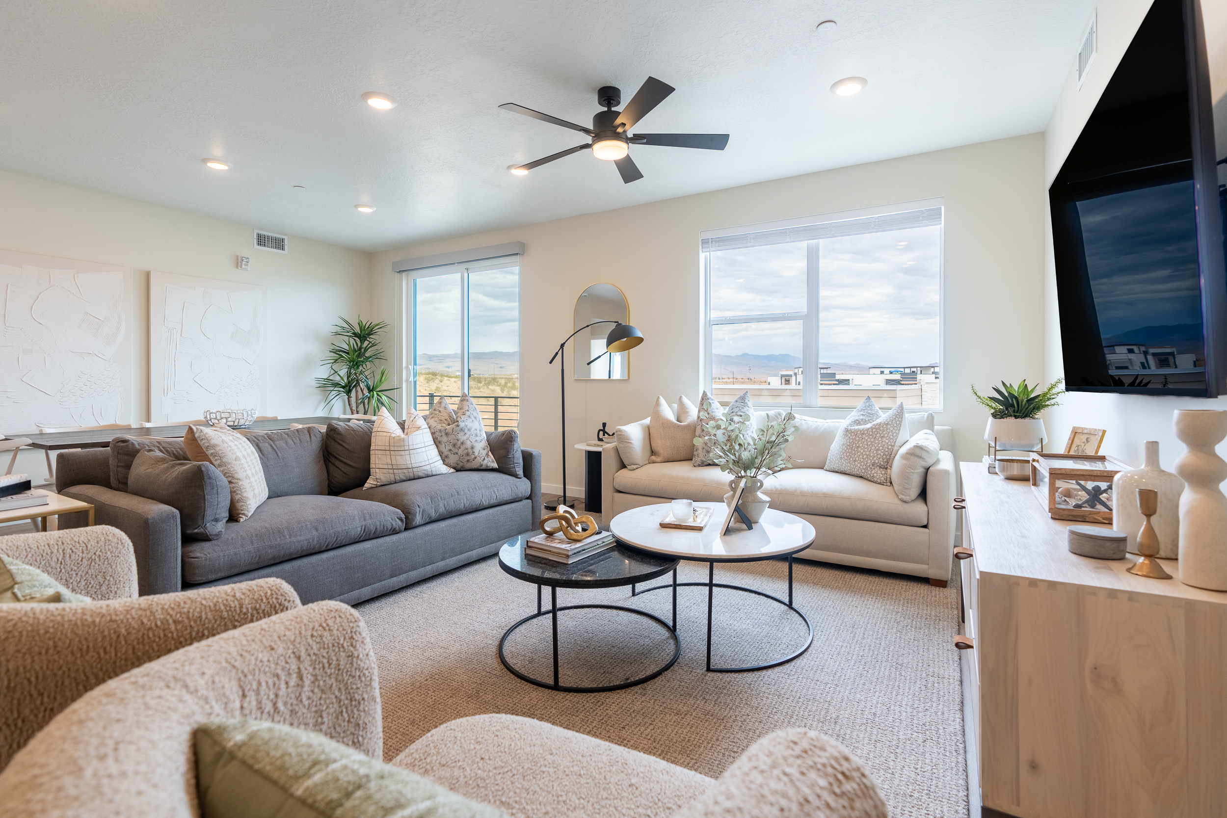 Desert Promenade - Interior 3