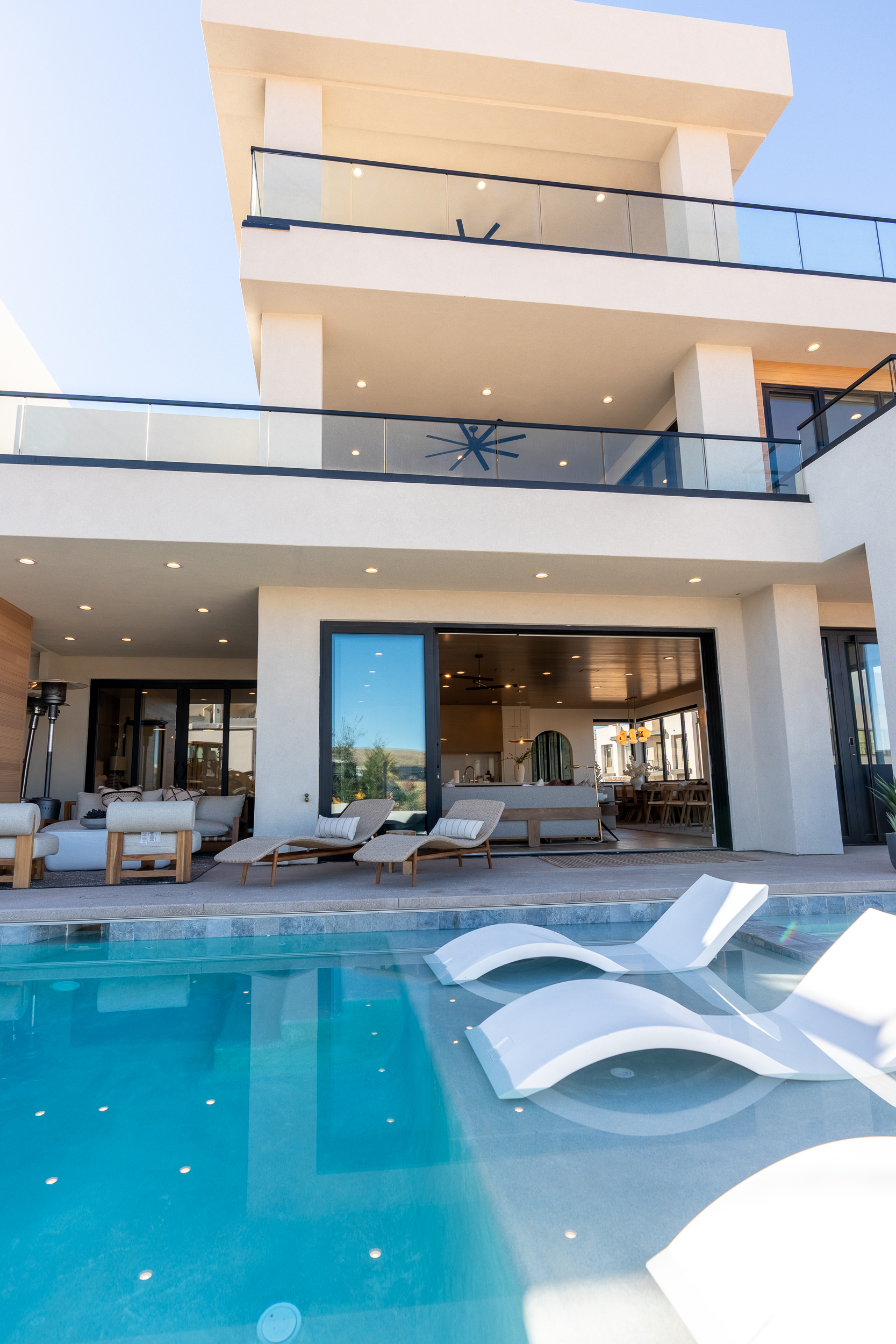 Desert Sapphire - Interior 2