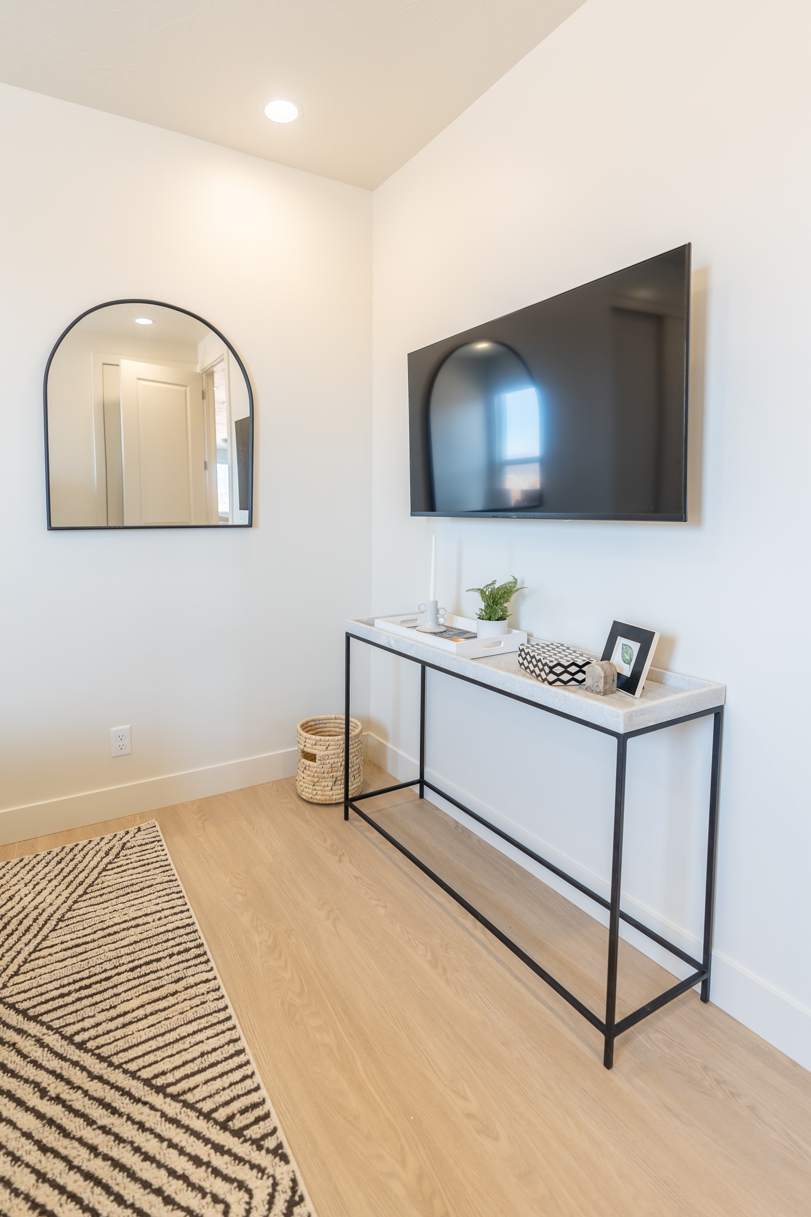 Desert Vista - Interior 2