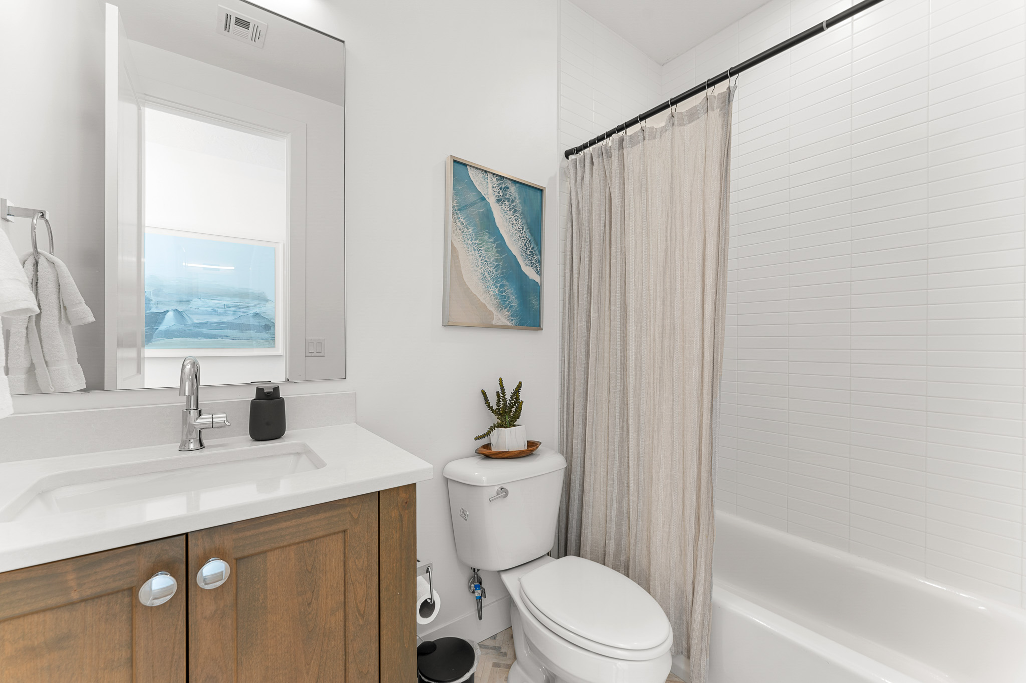 Edgewater - Interior 3