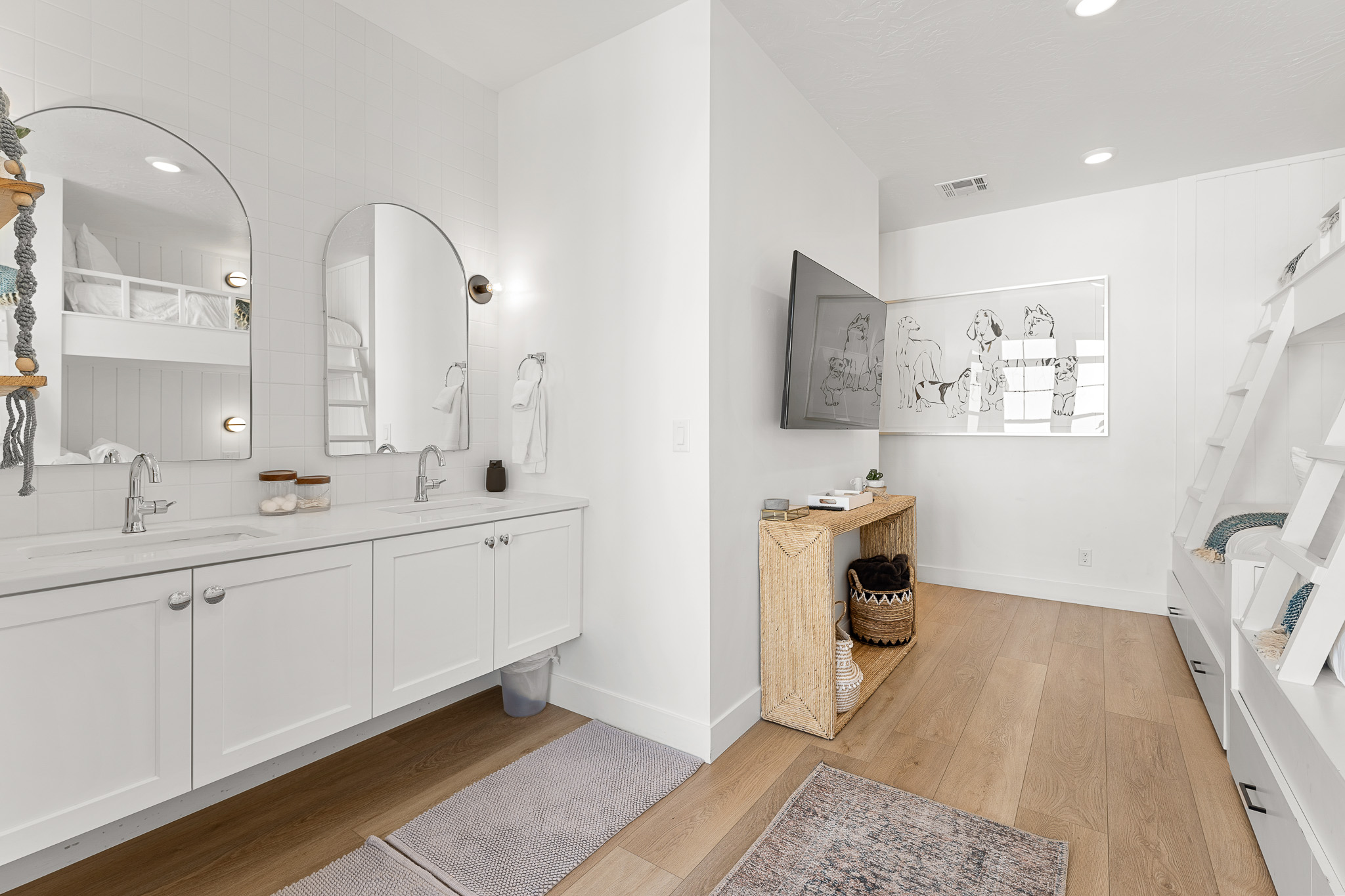 Edgewater - Interior 5