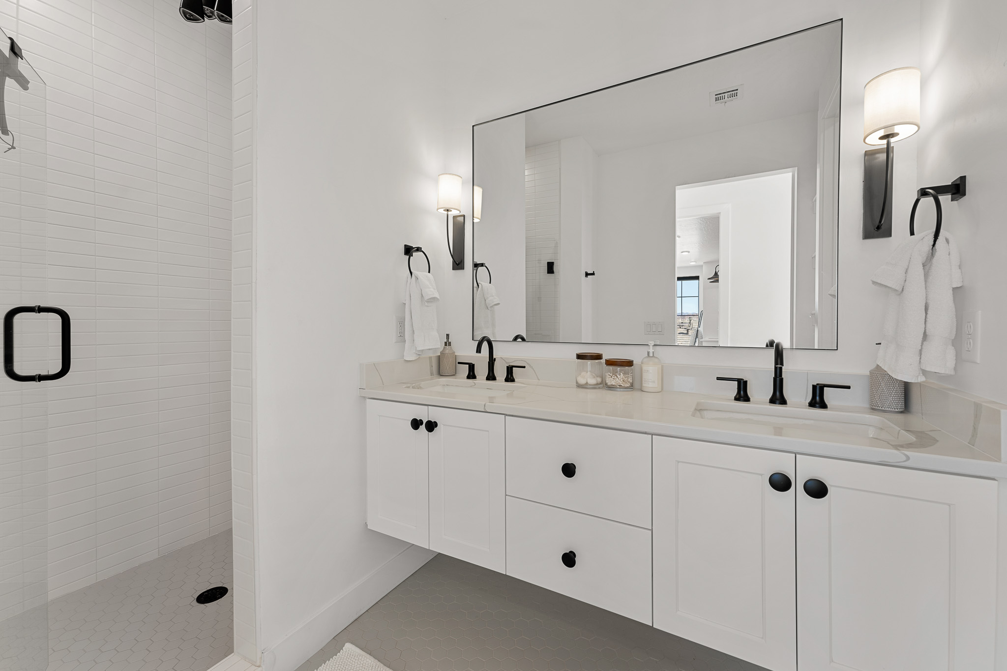 Edgewater - Interior 1