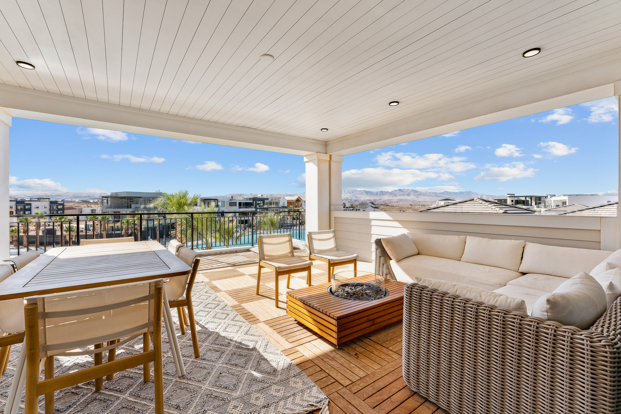 Edgewater - Interior 5