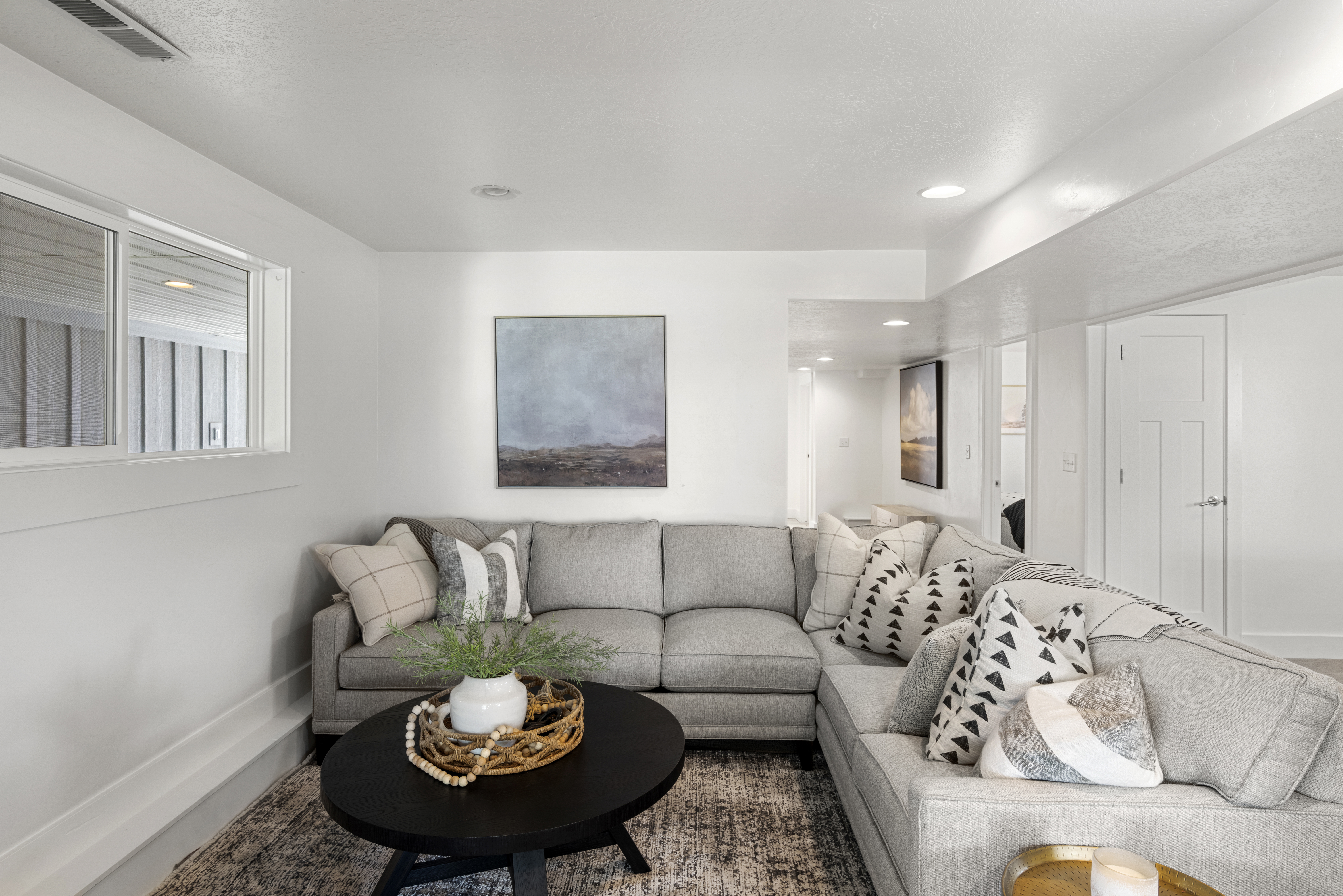 Ember | Lakefront - Interior 4