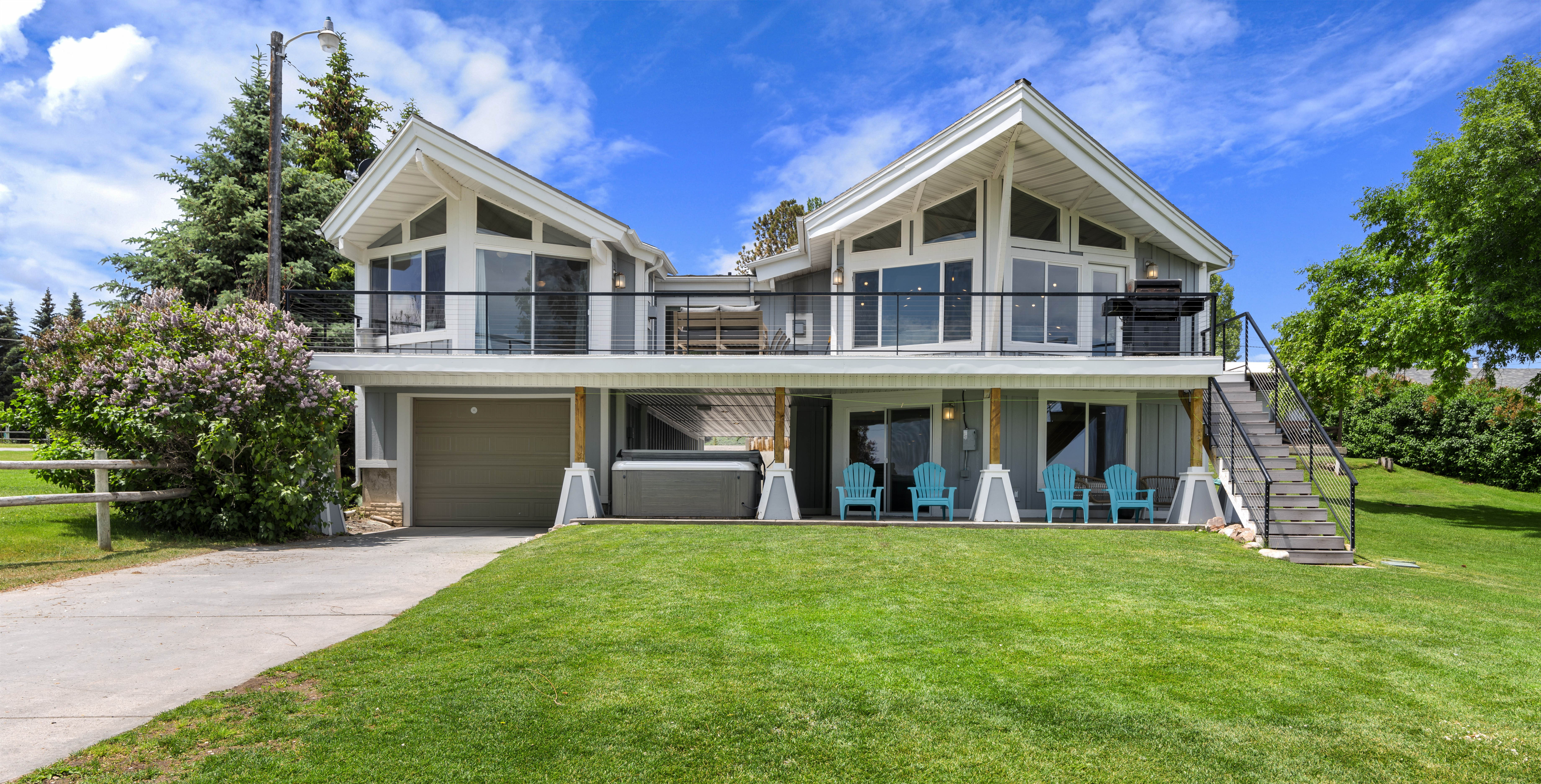 Ember | Lakefront - Interior 4