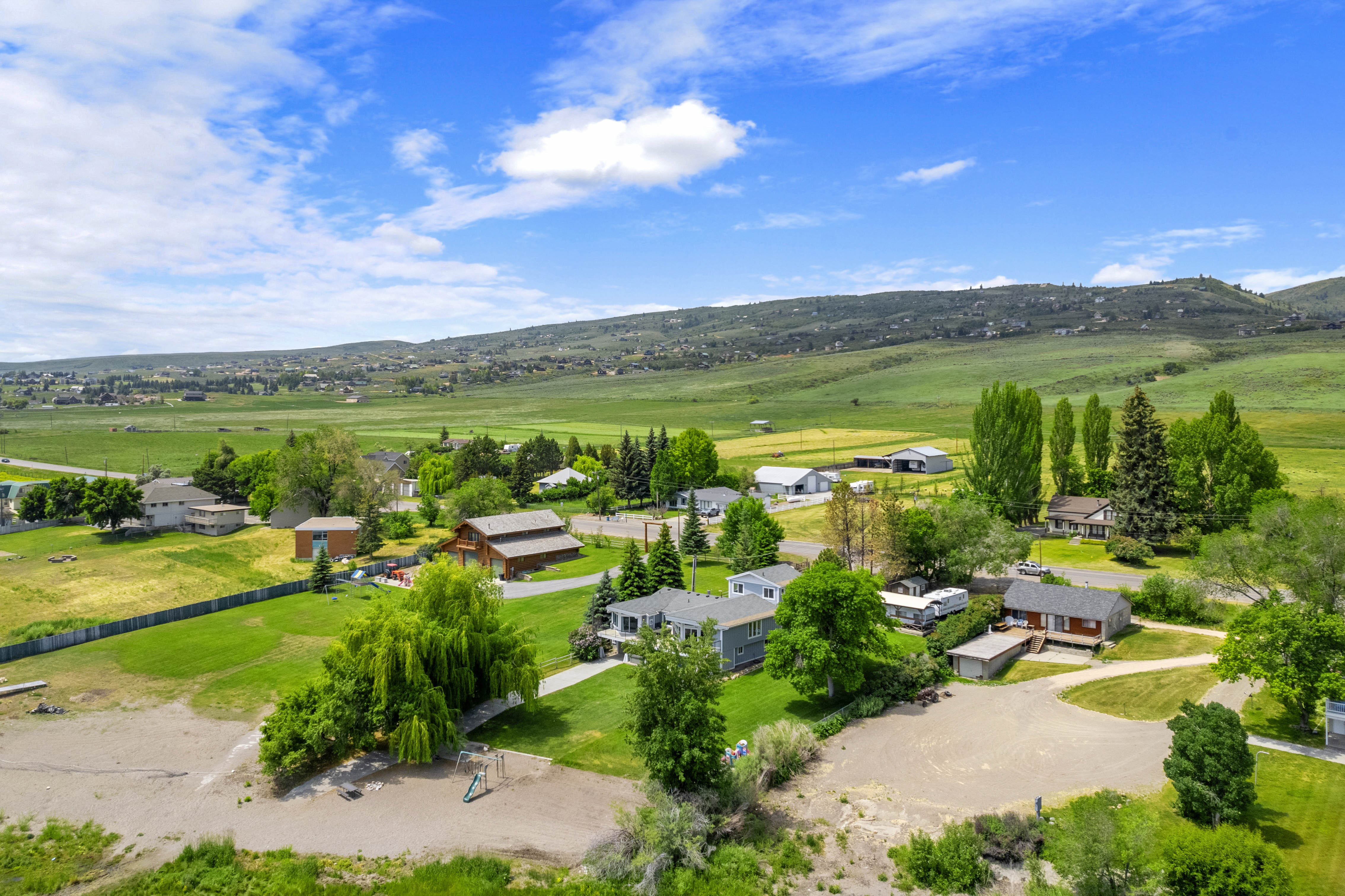 Ember | Lakefront - Interior 4