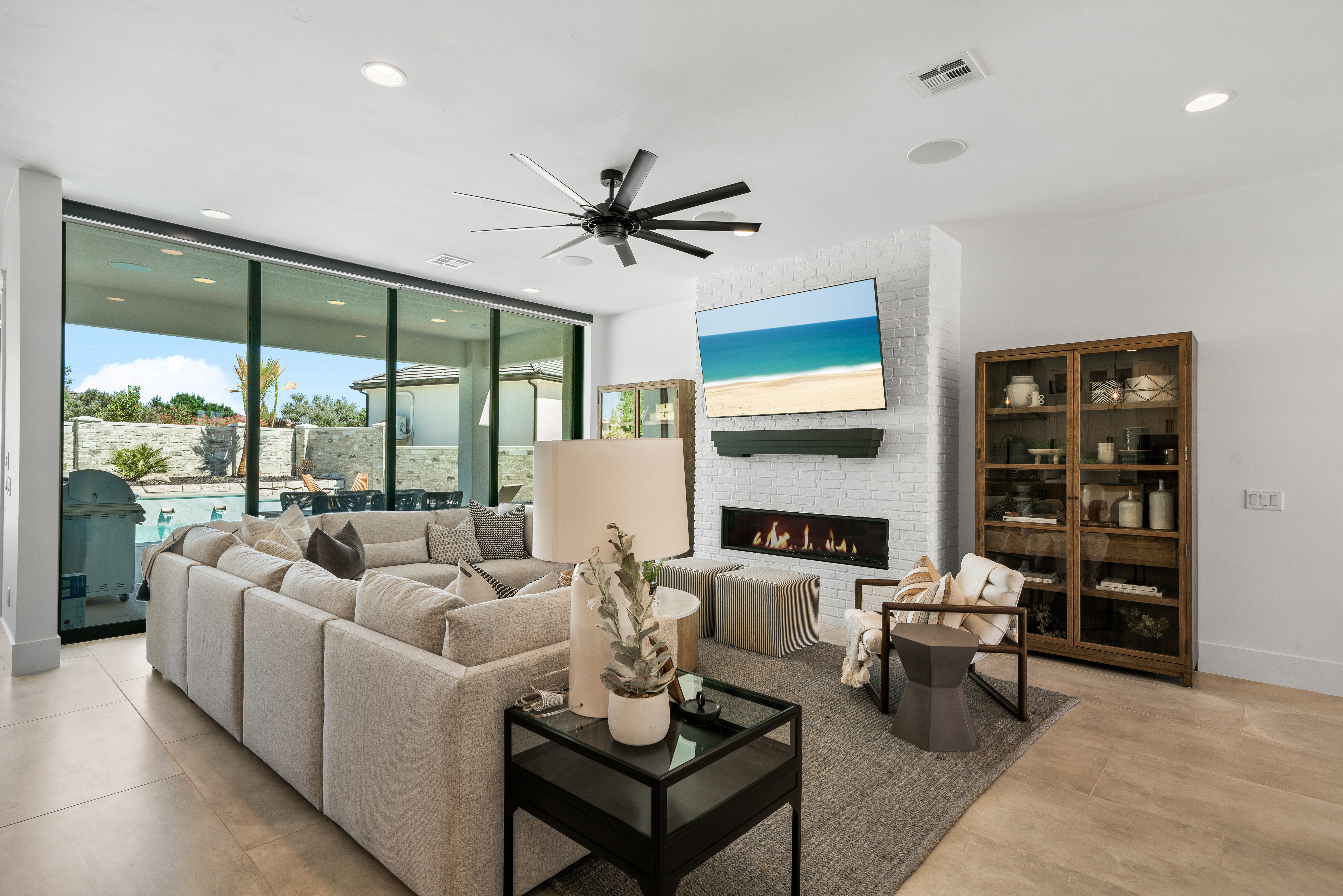 McKenzie - Interior 1