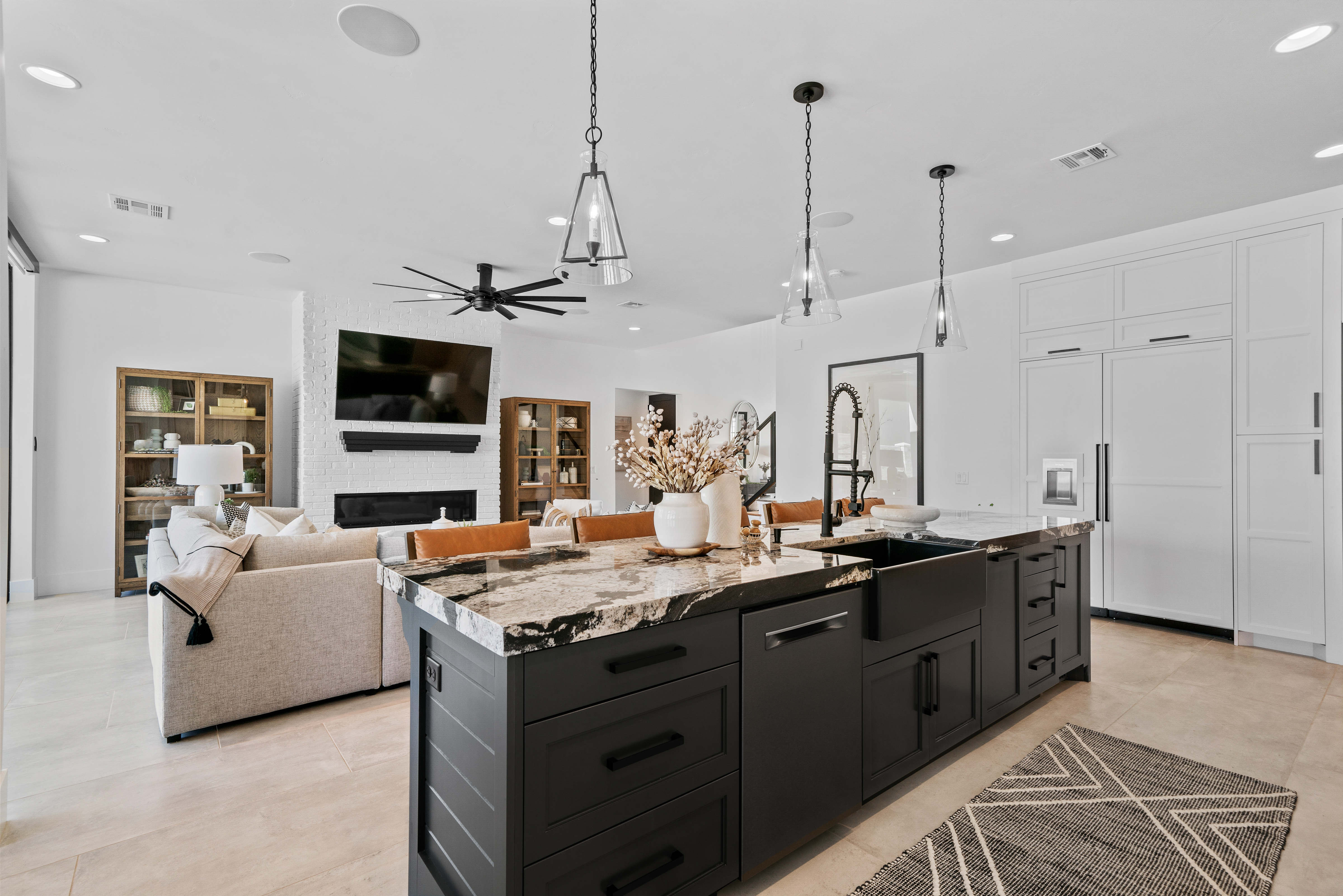 McKenzie - Interior 2