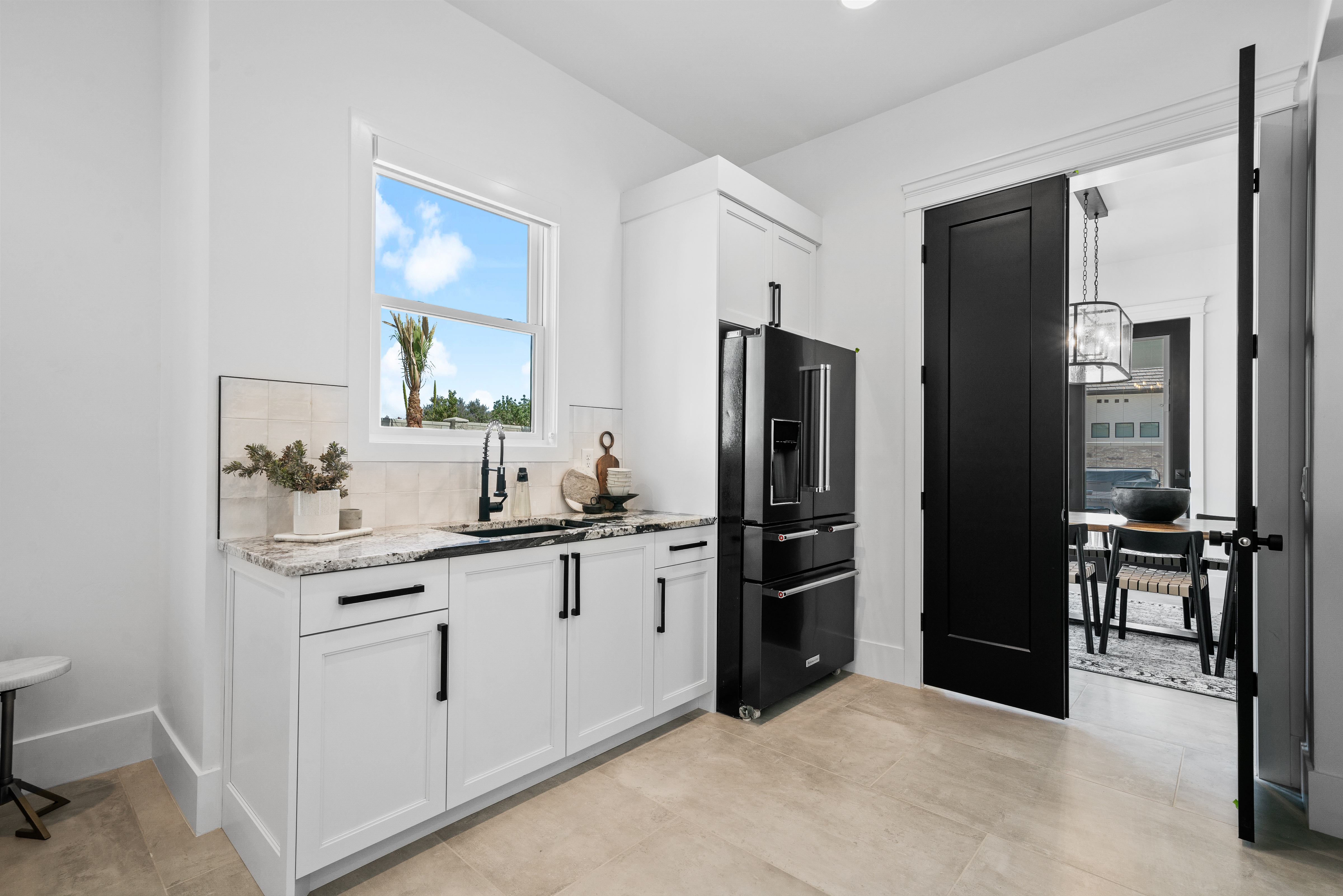 McKenzie - Interior 2