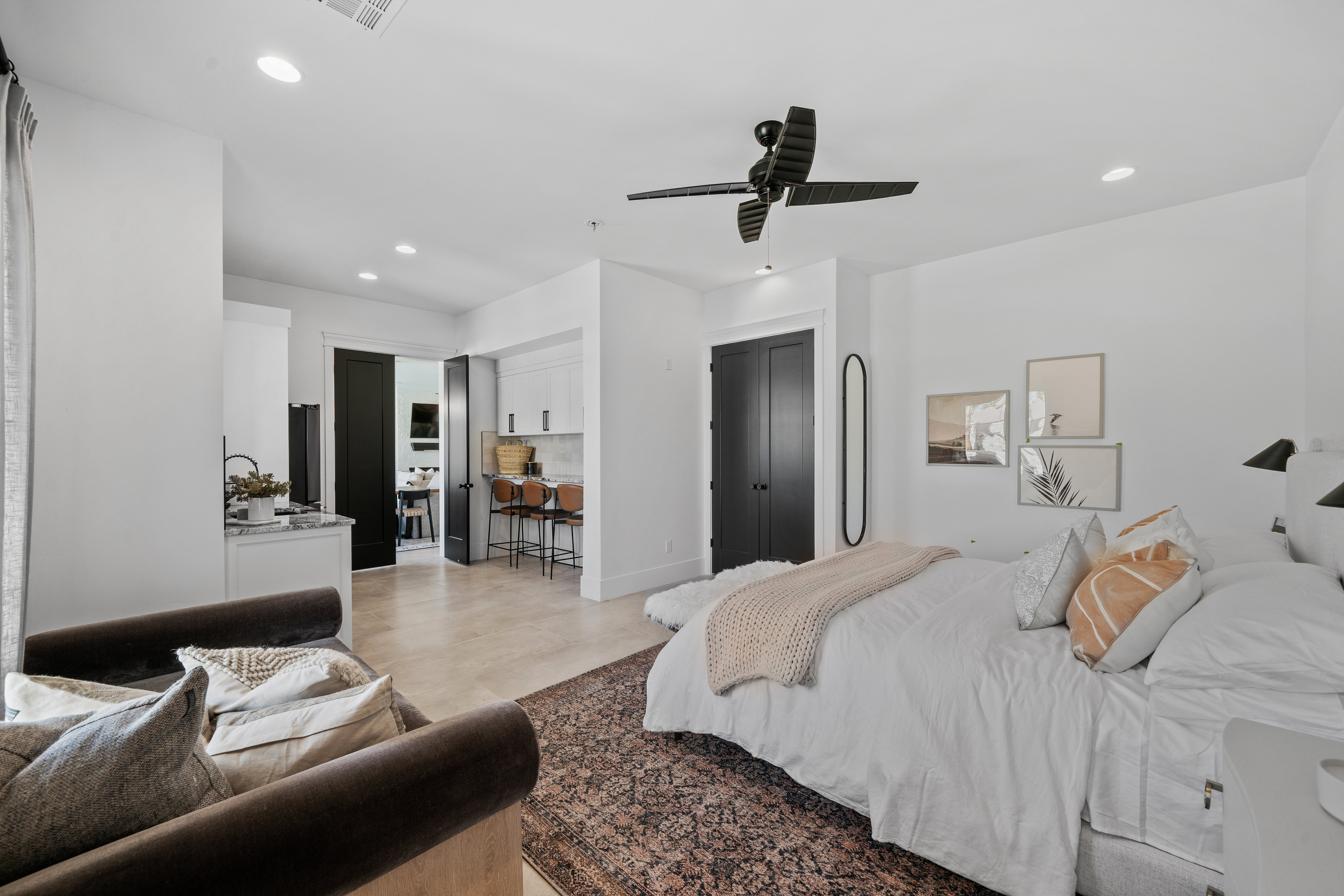 McKenzie - Interior 3