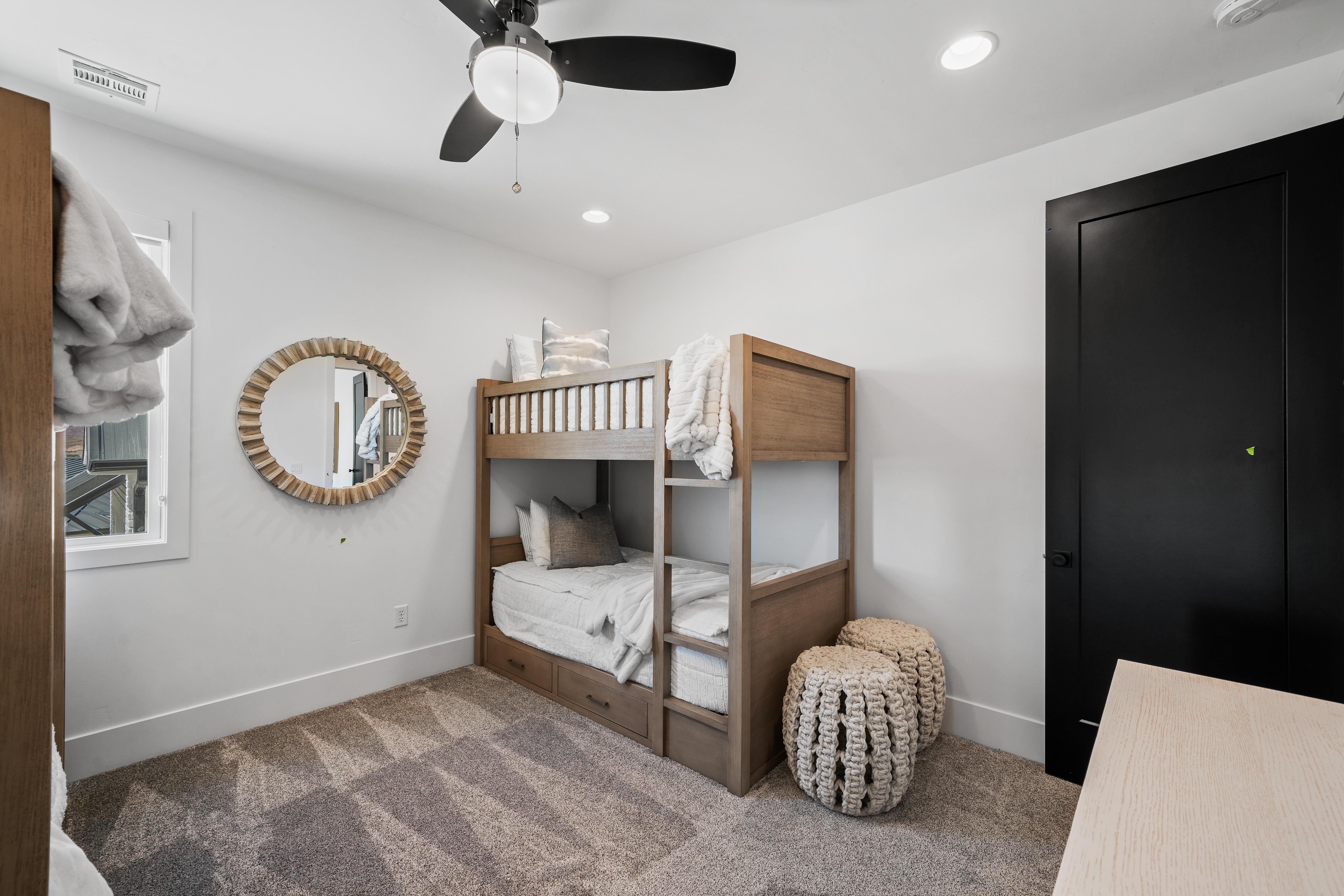 McKenzie - Interior 4