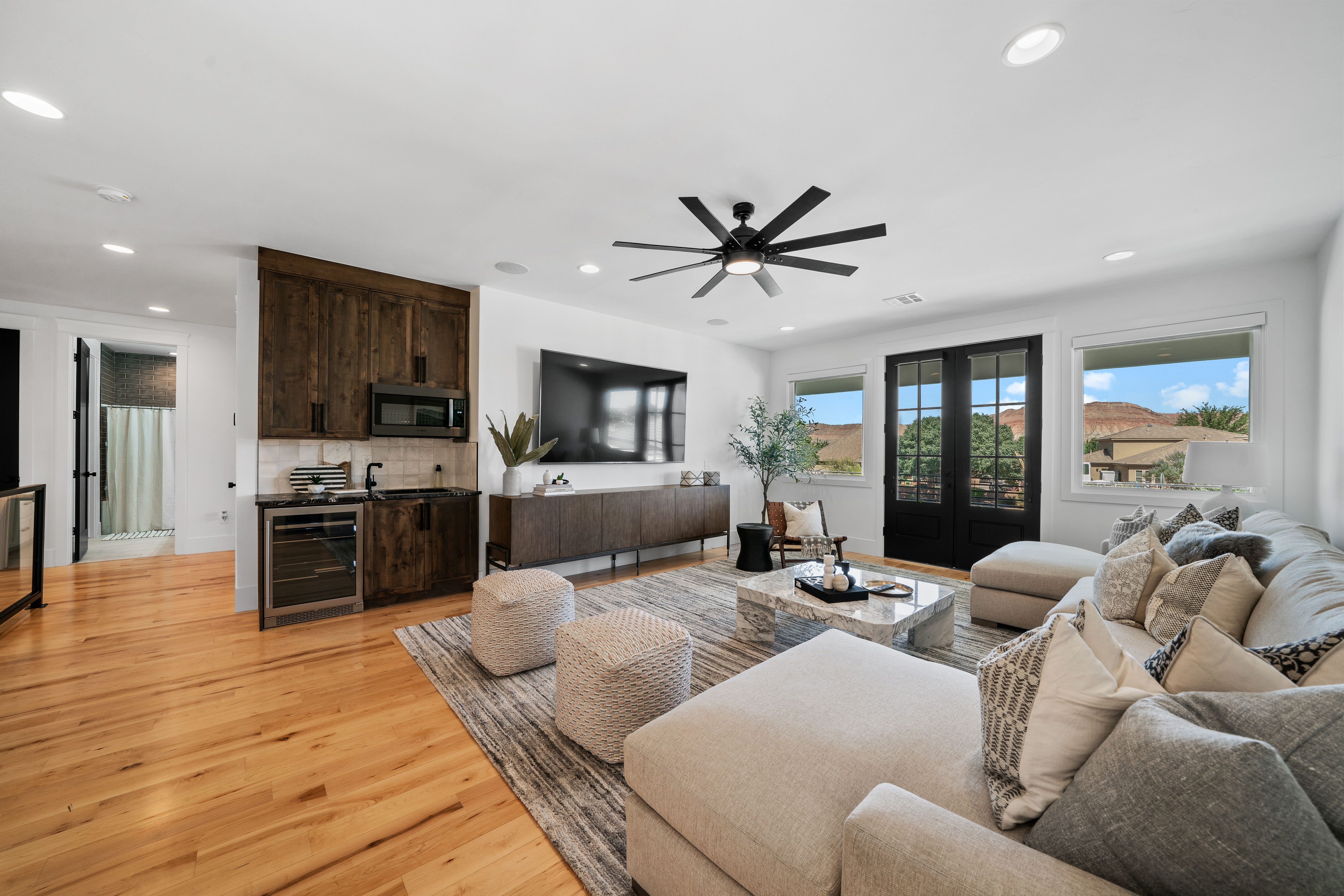 McKenzie - Interior 1