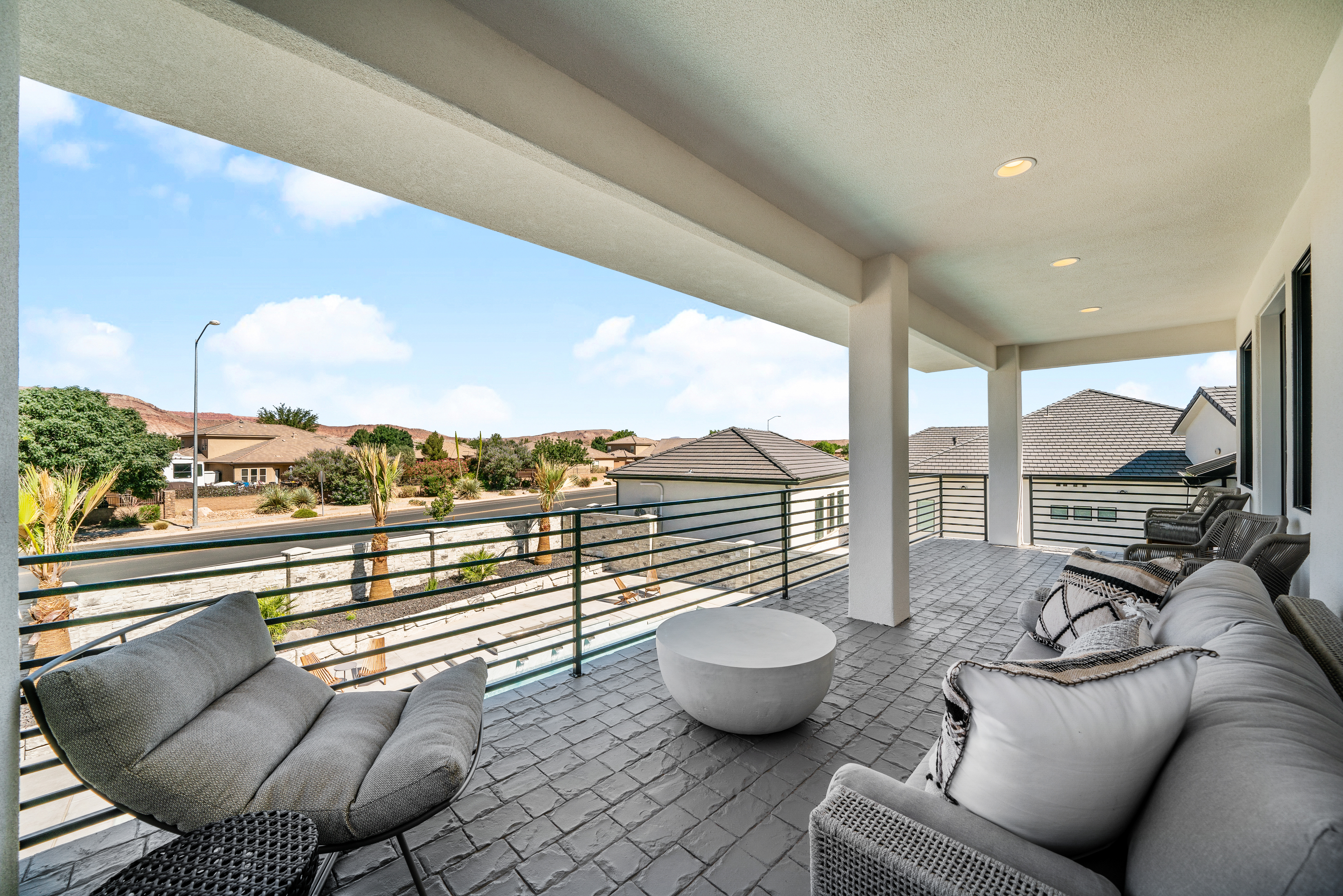 McKenzie - Interior 1