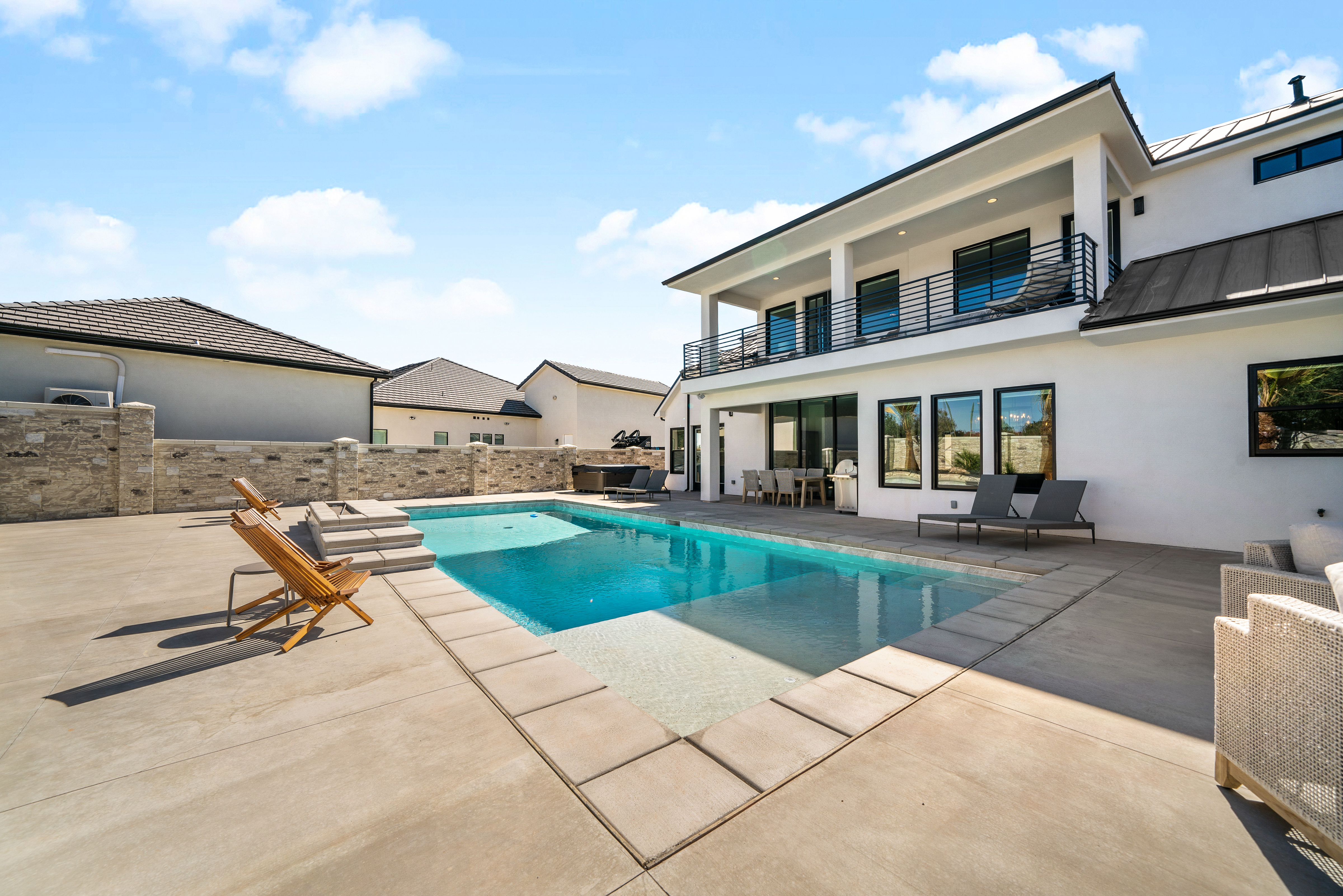 McKenzie - Interior 3