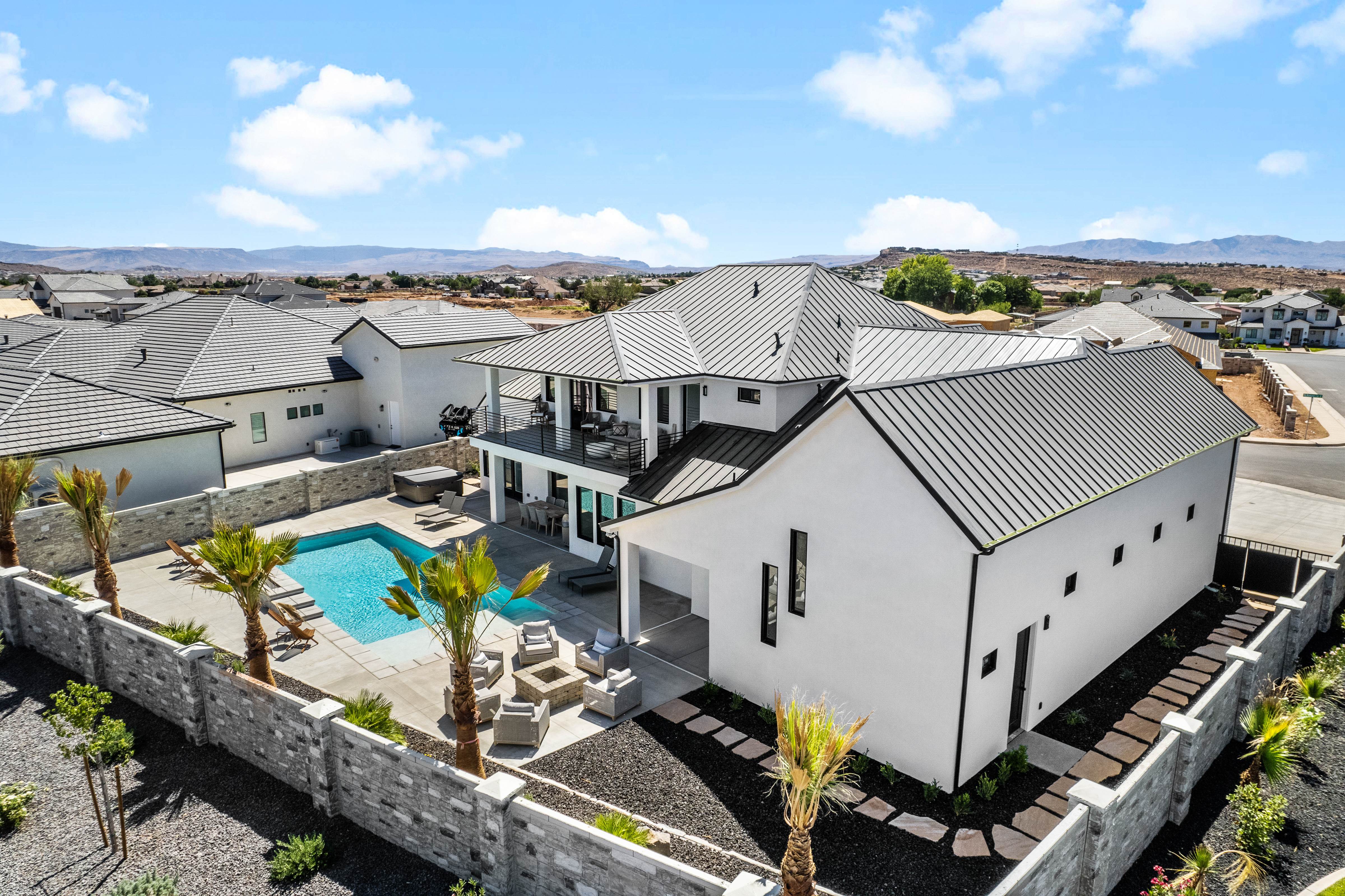 McKenzie - Interior 2