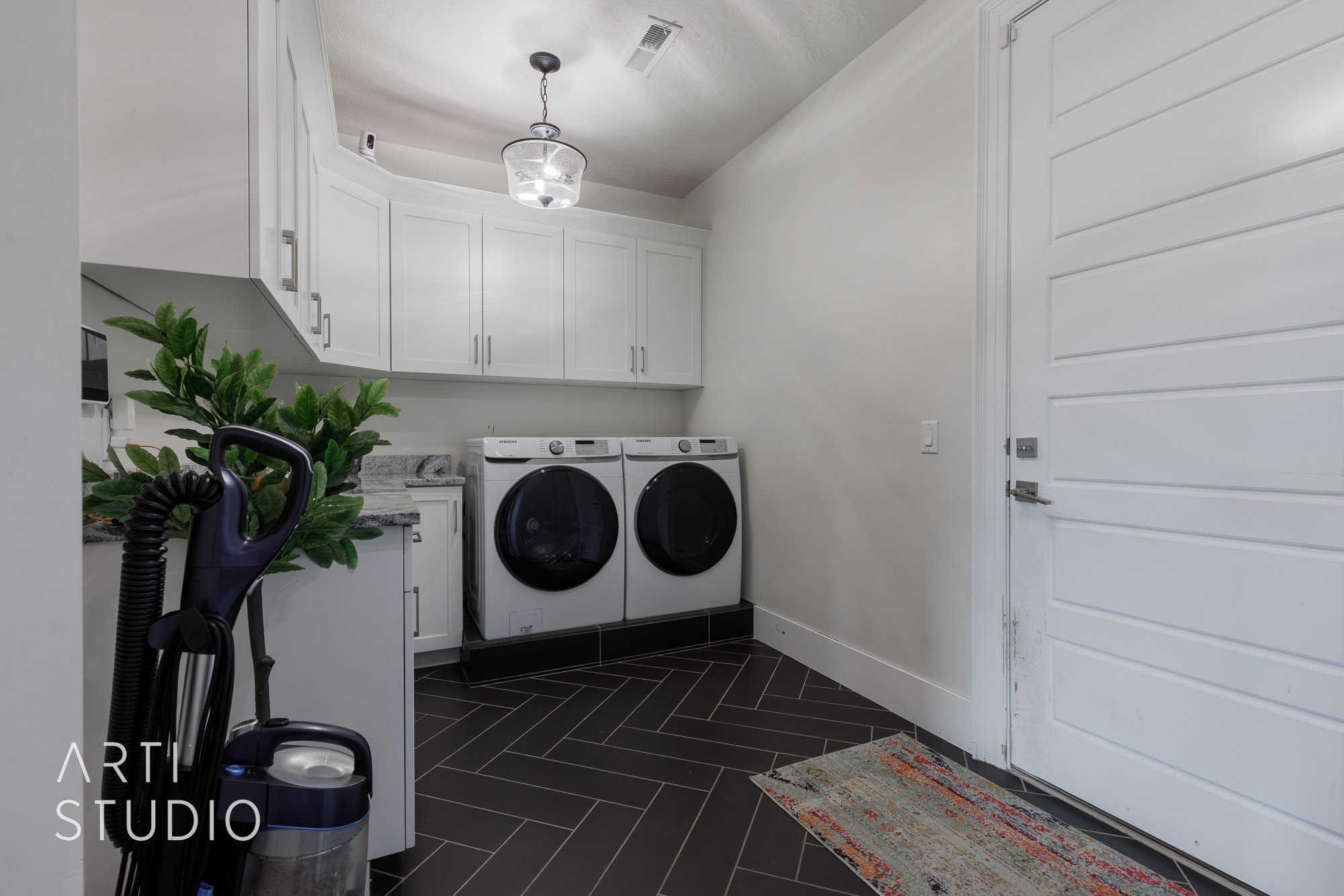 Zen Trail - Interior 2